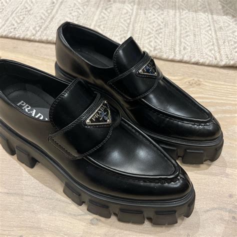 Black Monolith pointy brushed leather loafers 